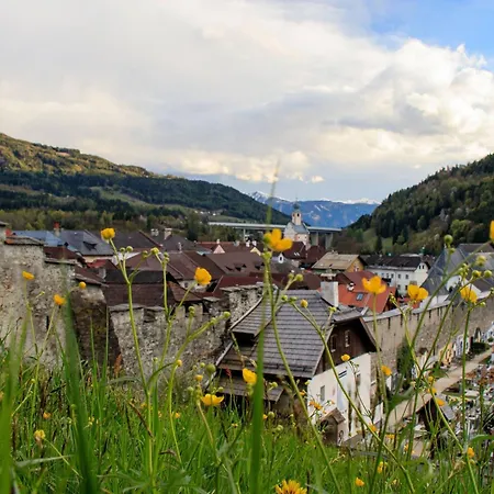 Kleines Haeuschen Im Tauernstaedtchen Holiday home Gmund in Karnten